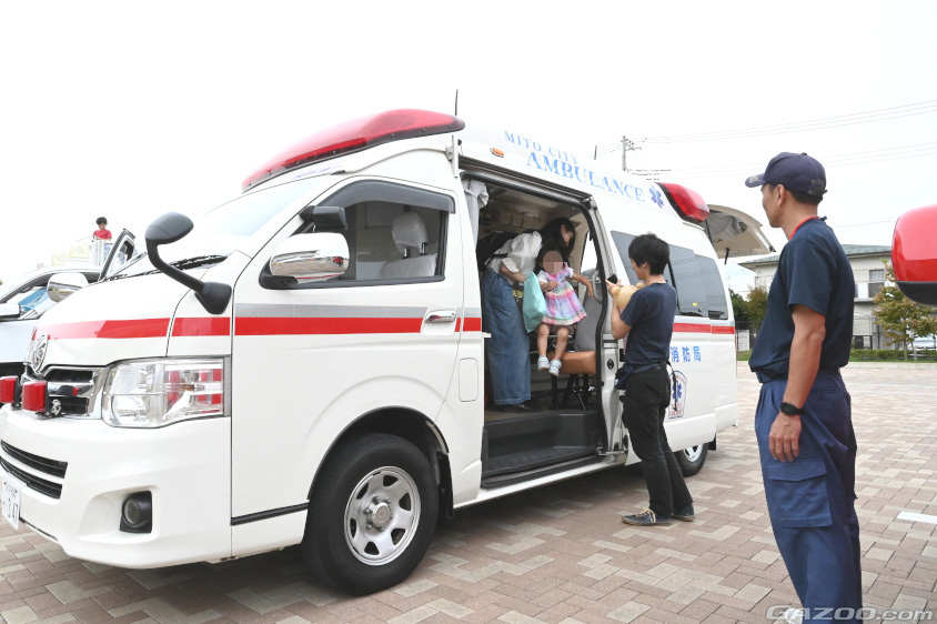 救急車の車内も公開