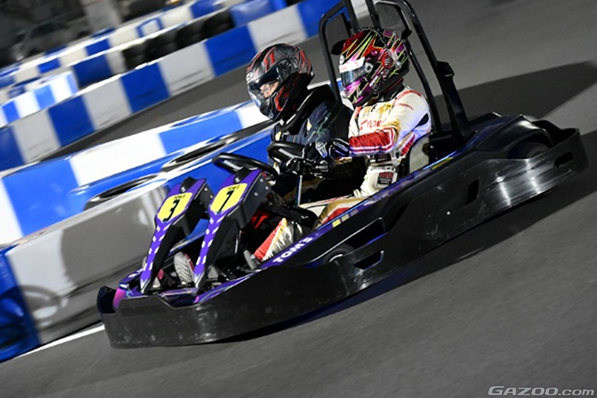 2人乗りカートの同乗走行