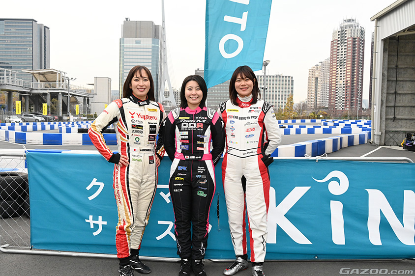 シティサーキット東京ベイでインストラクターを務めた猪爪杏奈選手（左）、斎藤愛未選手（中）、翁長実希選手（右）