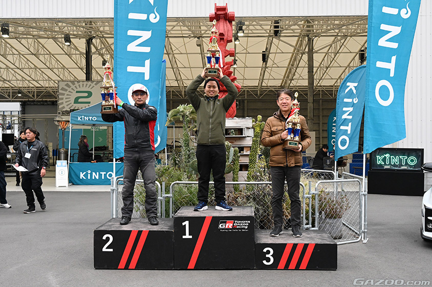 KINTOモータースポーツ体験イベントの表彰式
