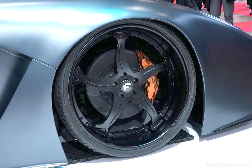 クルウチのGT-R R356Cの24インチのホイール