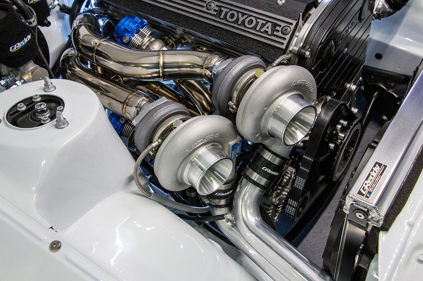 トラストのGreddyソアラの6M-Gエンジンをツインターボ化