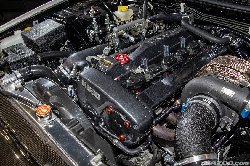 THE HKS SKYLINE GT-R BNR34 Dimension:Zのエンジンルーム