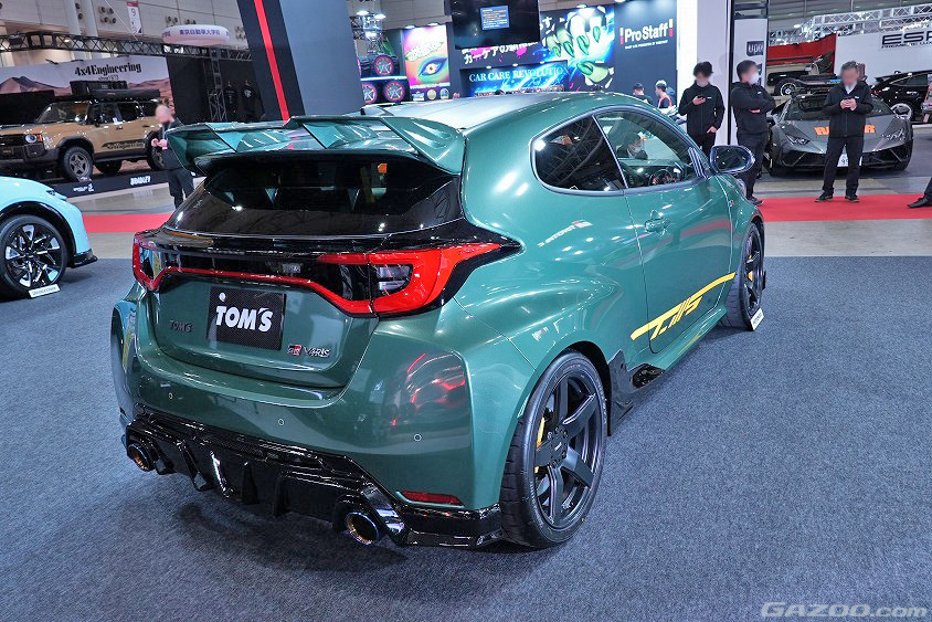 トムスブースに展示されたGRヤリス