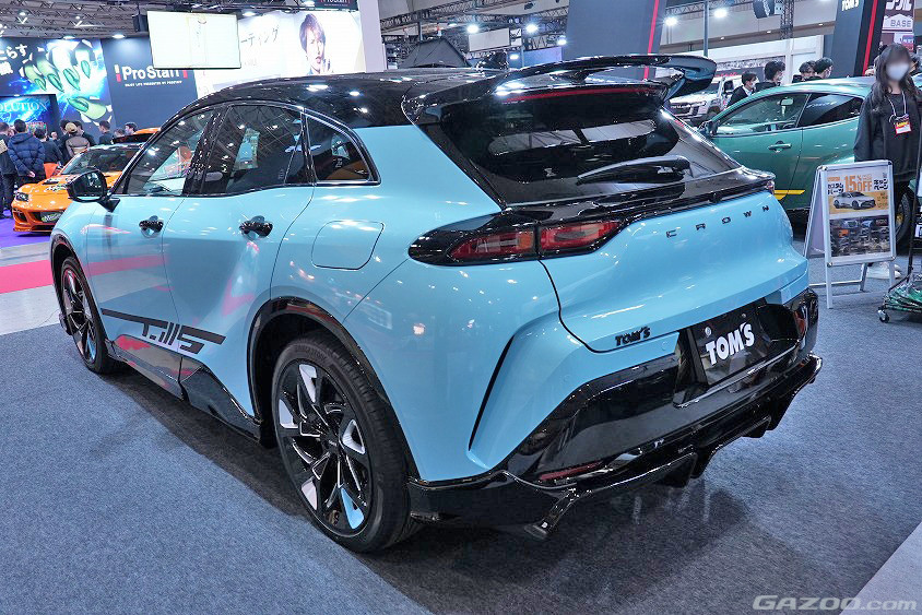 トムスブースに展示されたクラウンスポーツ