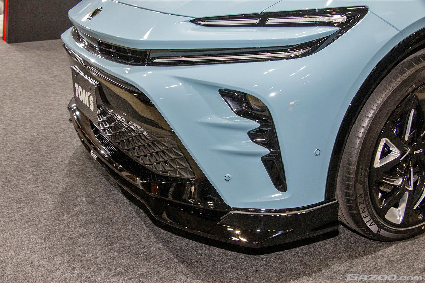 トムス／TOM'S クラウンスポーツのフロント