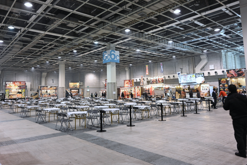大阪オートメッセ2025の飲食エリア