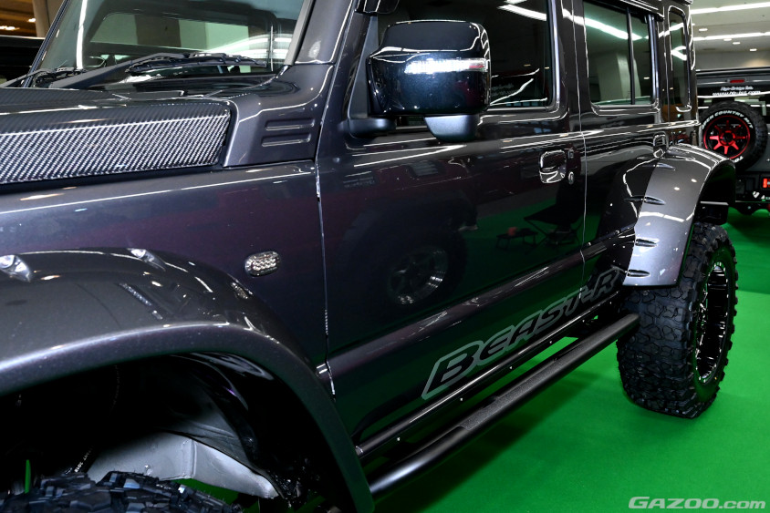 BEAST-R「クラッシュジムニー type FIVE」@大阪オートメッセ2025の新作のフェンダー