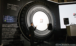 会場内イチバンのBig & Smallを比較してみた、見方を変えて楽しさ倍増【ジャパンモビリティショー2025】