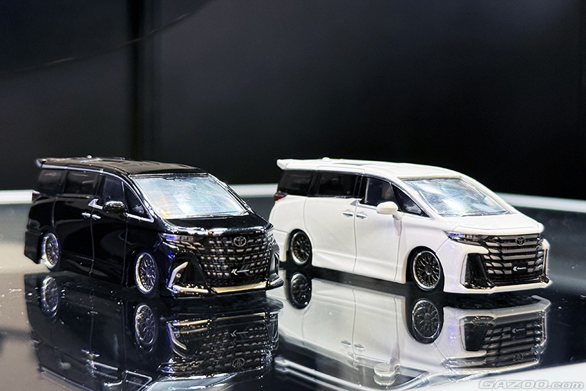 KUHLが展開するミニカー_40系アルファードとヴェルファイア