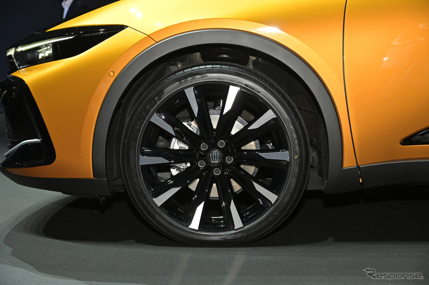 トヨタ クラウン 新型】タイヤは大径化された新製品を履く | クルマ情報サイトｰGAZOO.com