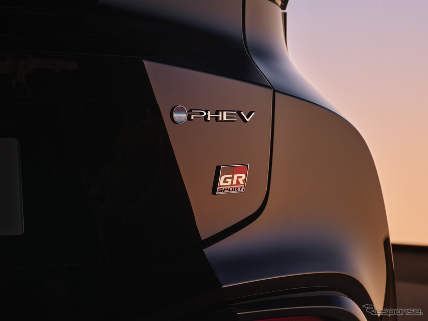 トヨタ C-HR 新型のPHEVの「GR SPORT プレミアエディション」