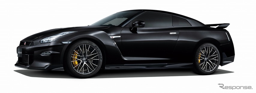 日産GT-R 2025年モデル（メテオフレークブラックパール）