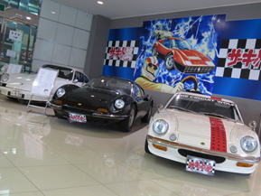 ミュージアム探訪】池沢早人師 サーキットの狼MUSEUM（前編） | クルマ