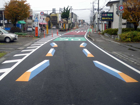 いくつ見たことある？立体に見える路面標示「イメージハンプ」