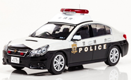 警察車両をモデル化するミニカーメーカー「ヒコセブン」のこだわり