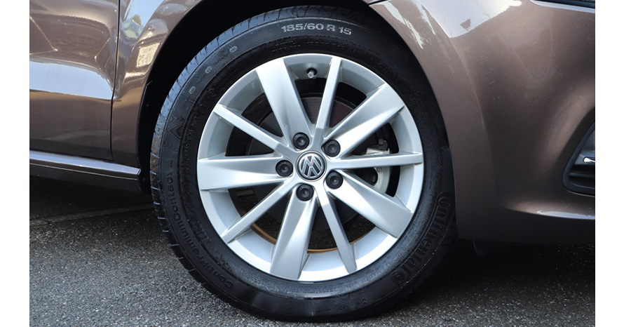 初心者向け】タイヤの表示「185/60R15 84H」って何を表しているの 