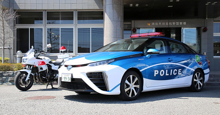 Mirai がパトカーに 日本初の燃料電池パトカーを導入した徳島県警 トヨタ自動車のクルマ情報サイト Gazoo