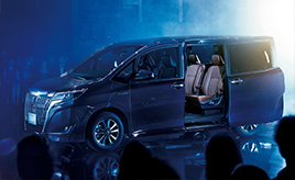 スライドドア車が増えている今こそ知っておきたい、そのメリットと最新事情