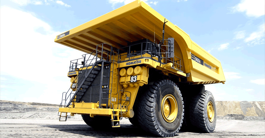 タイヤの直径4m！ 最新技術が詰め込まれている「重ダンプトラック」の