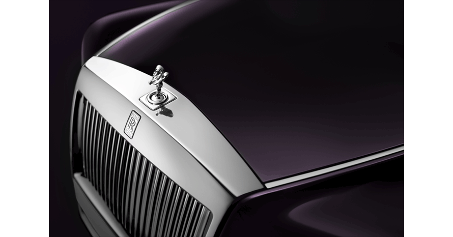 かつて高級車の象徴だった「ボンネットマスコット」を採用する車種が