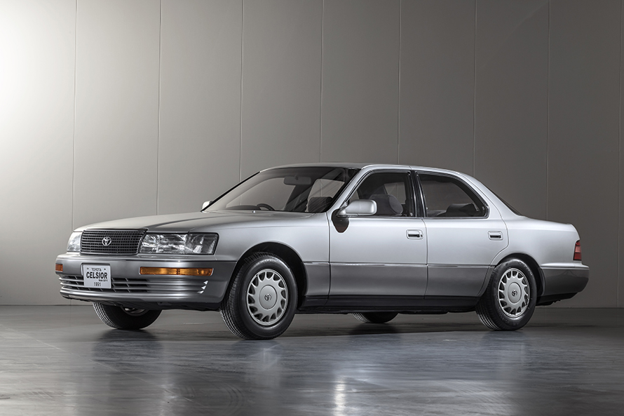高級車の新しい世界基準。～初代セルシオ～ 現存車を当時のカタログの