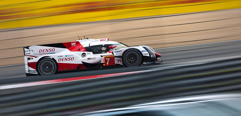 TOYOTA TS050 HYBRID 2018年 中嶋選手の直筆サイン入り TOYOTA TS050