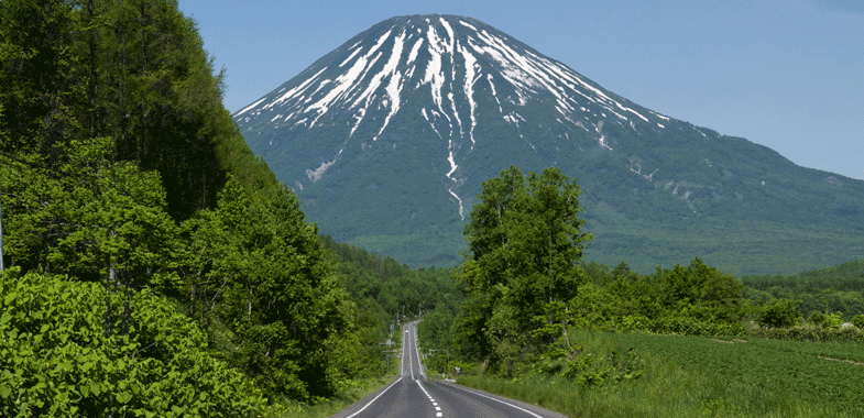 絶景ドライブルート 蝦夷富士とよばれる名山、羊蹄山を望む絶景ロード