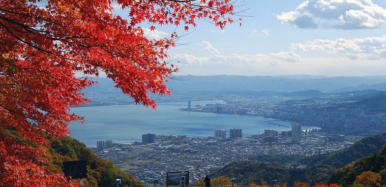 紅葉と琵琶湖、どちらの絶景も堪能！比叡山ドライブウェイを走ろう
