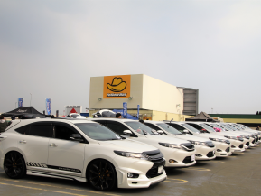 右も左も3代目ハリアーだけ！　ハリアーオフ会レポート