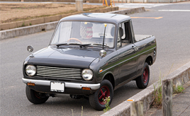 2スト好きライダースカフェオーナーのマツダ・ポーター(KBAA33型 