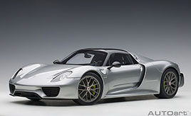 限定生産 “918台” の次世代スーパースポーツカー～ ミニカー「1/18スケール ポルシェ 918 スパイダー」