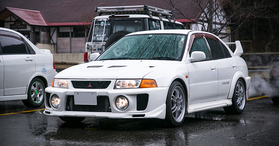 世界のラリーで活躍したランエボⅤでサーキット走行も満喫！ | クルマ