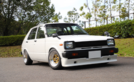 Gazoo愛車広場 出張撮影会 In 愛知 当時のスタイルを美しく蘇らせたkp61が第1部のカメラマン賞を受賞 トヨタ自動車のクルマ 情報サイト Gazoo