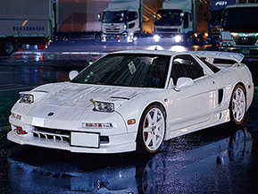 20代の青年があえて逆輸入車のアキュラ・NSXを愛車として選んだ理由