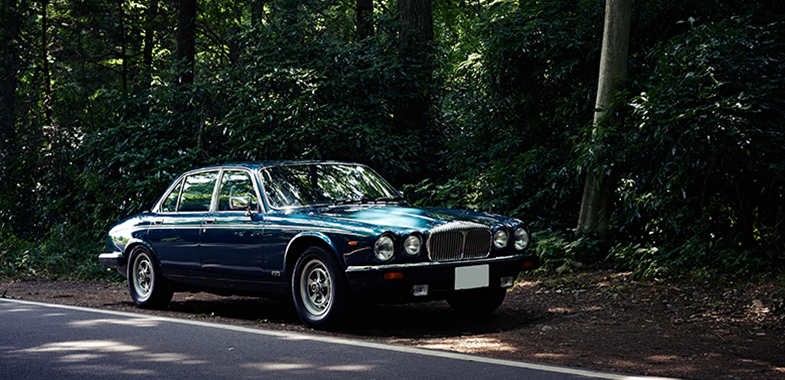 古くても、壊れても、この愛車と暮らしたい。1993年式デイムラー