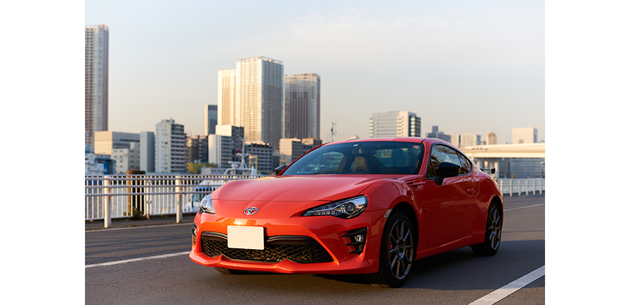 ソーラーオレンジという名のボディカラーに一目惚れ！トヨタ・86 GT