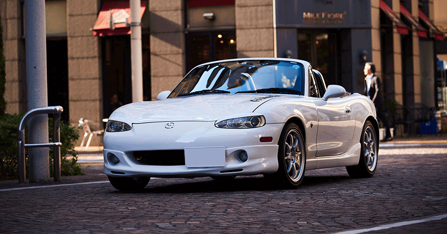 偶然は必然？66歳のオーナーが思いがけず出会った2002年式マツダ