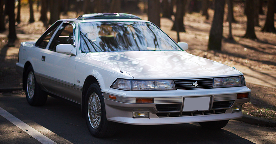 昭和にデビューし、平成から令和へと語り継ぎたい名車。1990年式トヨタ