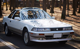 昭和にデビューし、平成から令和へと語り継ぎたい名車。1990年式トヨタ 