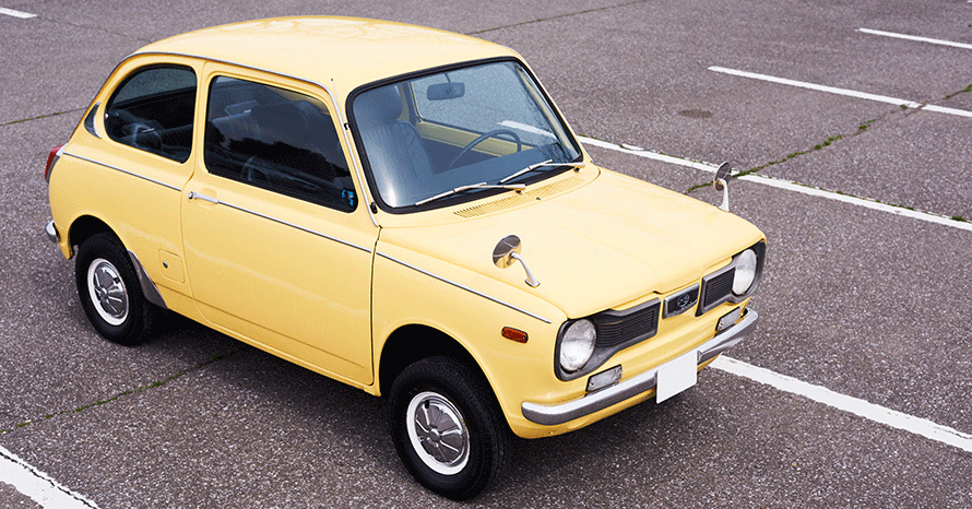 値引き旧車.スバルR2 プルハンドル.ヘッドライトトリム.レギュレーターハンドル 強い想いが引き寄せた左ハンドル車。1972年式スバル・R-2 ハイ