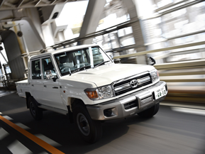トヨタ ランドクルーザー70 試乗レポート ピックアップ編 | クルマ情報