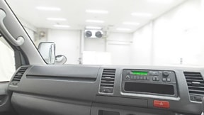 室内1