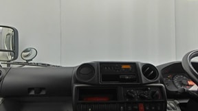 室内1