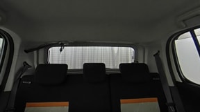 室内1