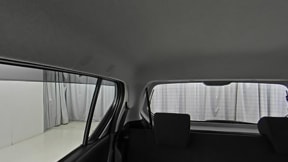 室内1