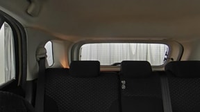 室内1