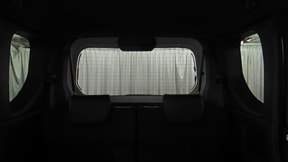 室内1