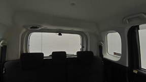 室内1