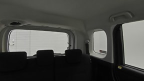室内1